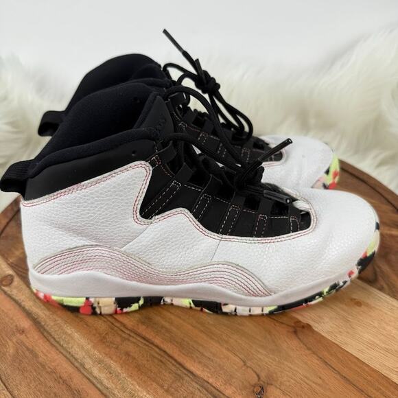 Nike Air‎ Jordan 10 X White Black Multi-Color Youth Size 7Y Sneakers BV1843-776 - Picture 2 of 10